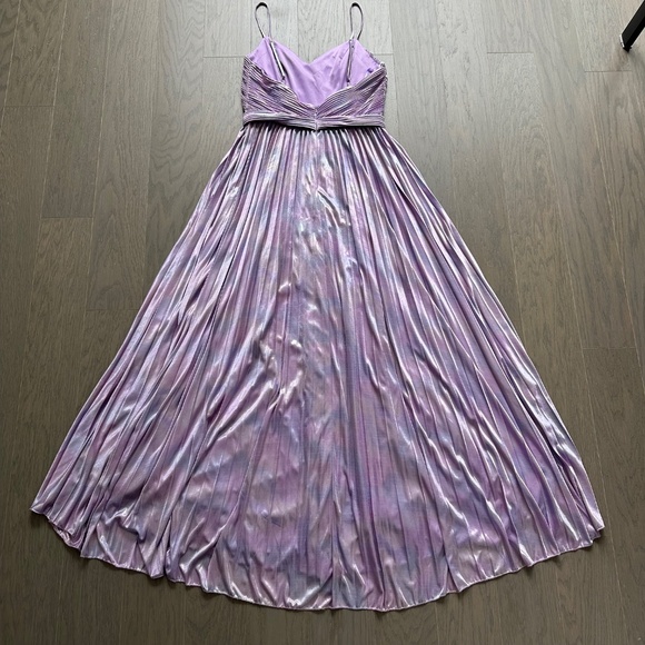 Ieena for Mac Duggal Purple Metallic Iridescent Maxi Dress Gown Pleated V-neck 6 - Picture 3 of 11